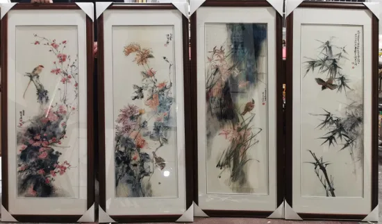 Fine broderie faite à la main avec quatre écrans, fleur de prunier, orchidée, bambou, chrysanthème et broderie pure faite à la main pour la décoration du bureau.
